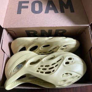 New in box Yeezy foam runner size 5